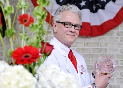 Tim Kiedrowski accepts Best bakery in America 2011 Award